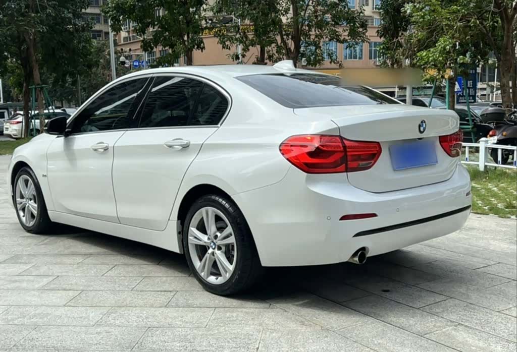 BMW 1 Series, 2017 6