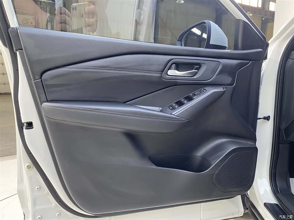Nissan Qashqai, 2023 12