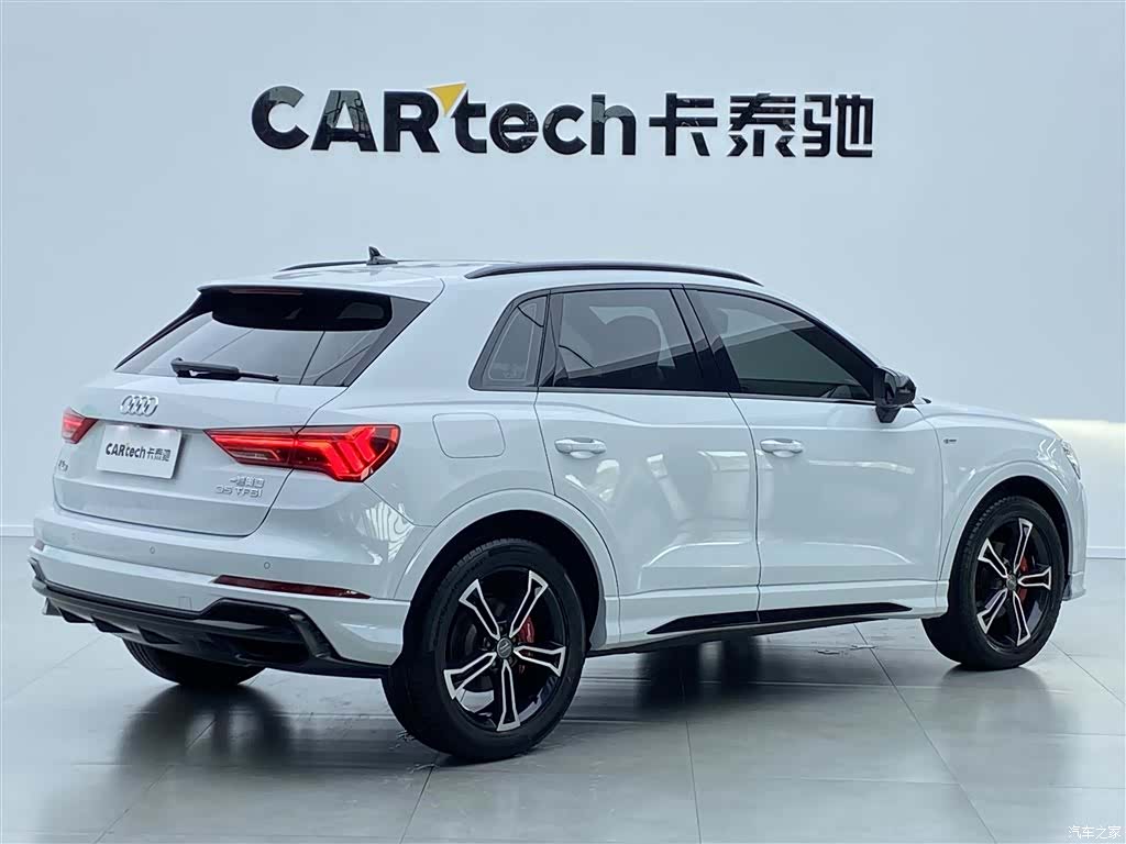 Audi Q3, 2021 4