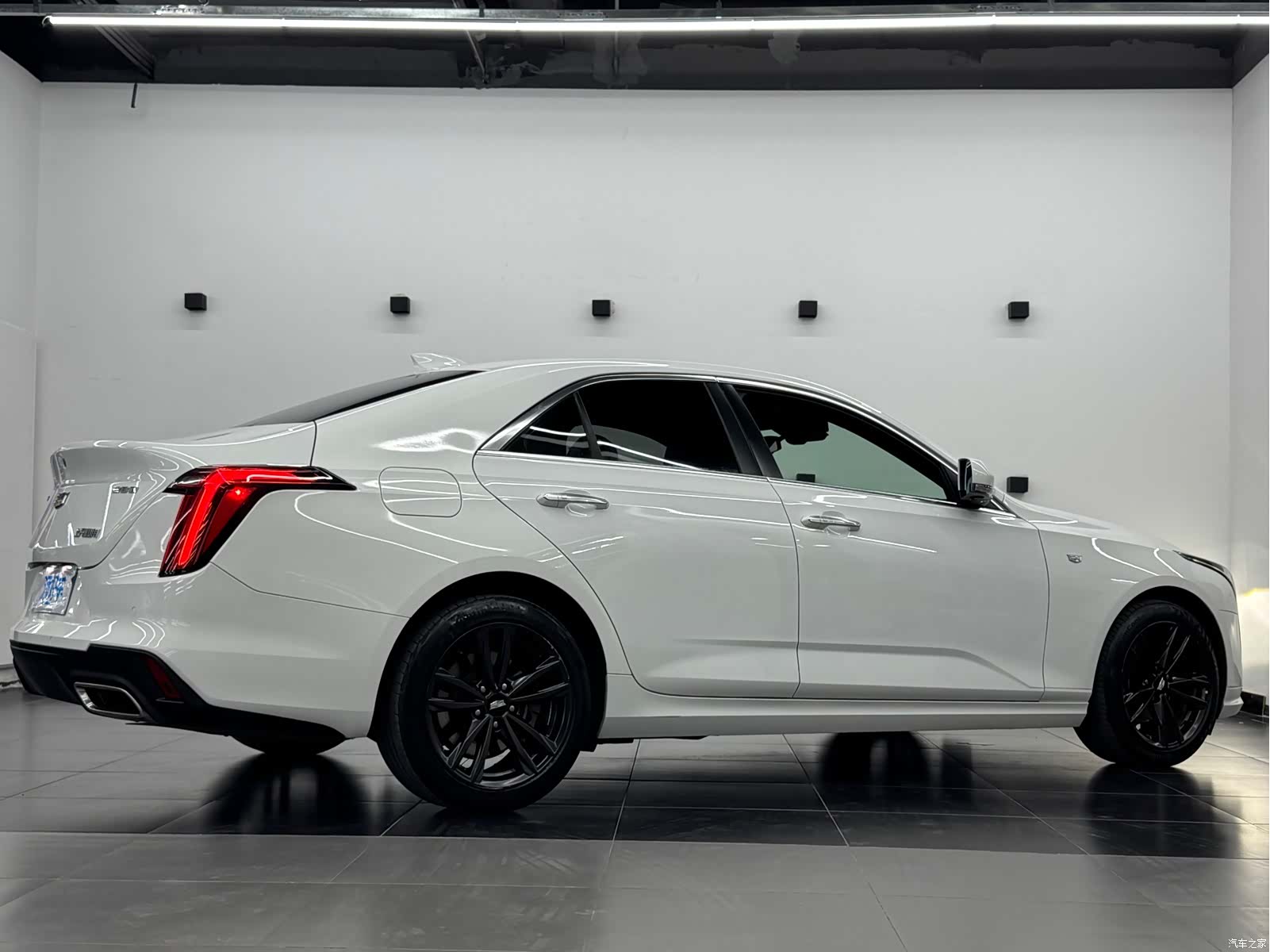 Cadillac CT4, 2022 16
