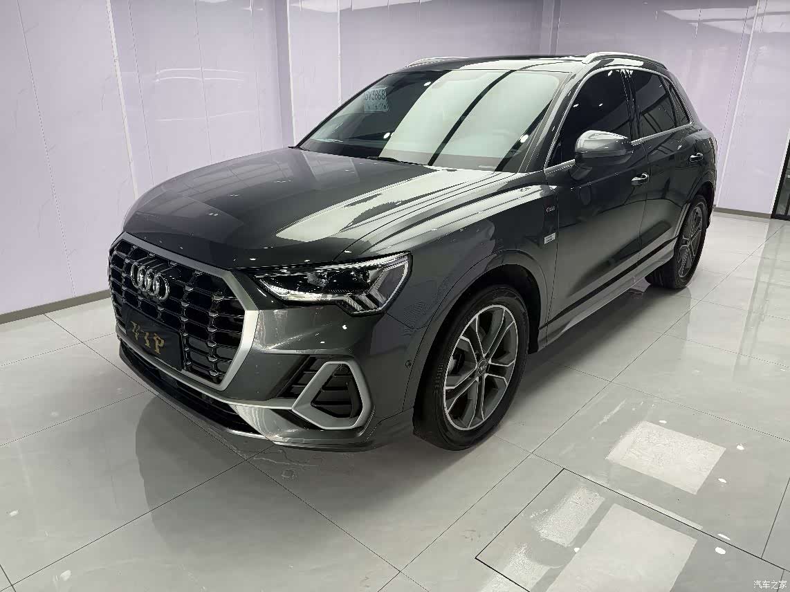 Audi Q3, 2023 1