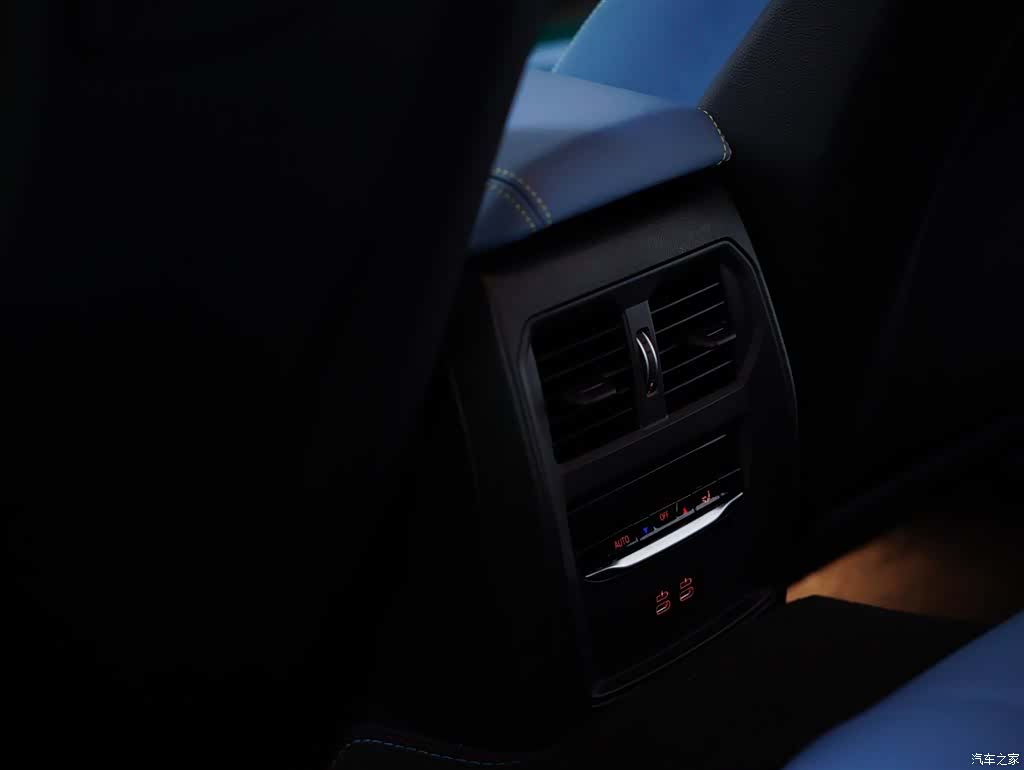BMW M3, 2022 37