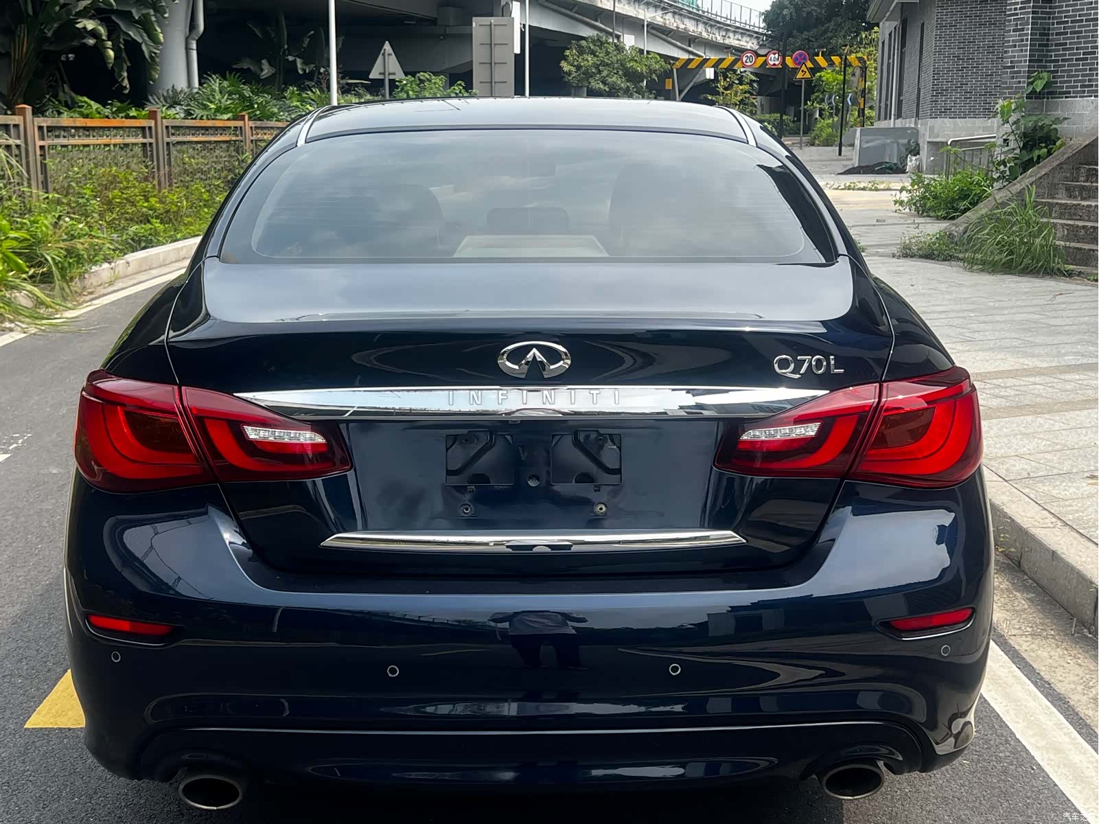 Infiniti Q70, 2016 16