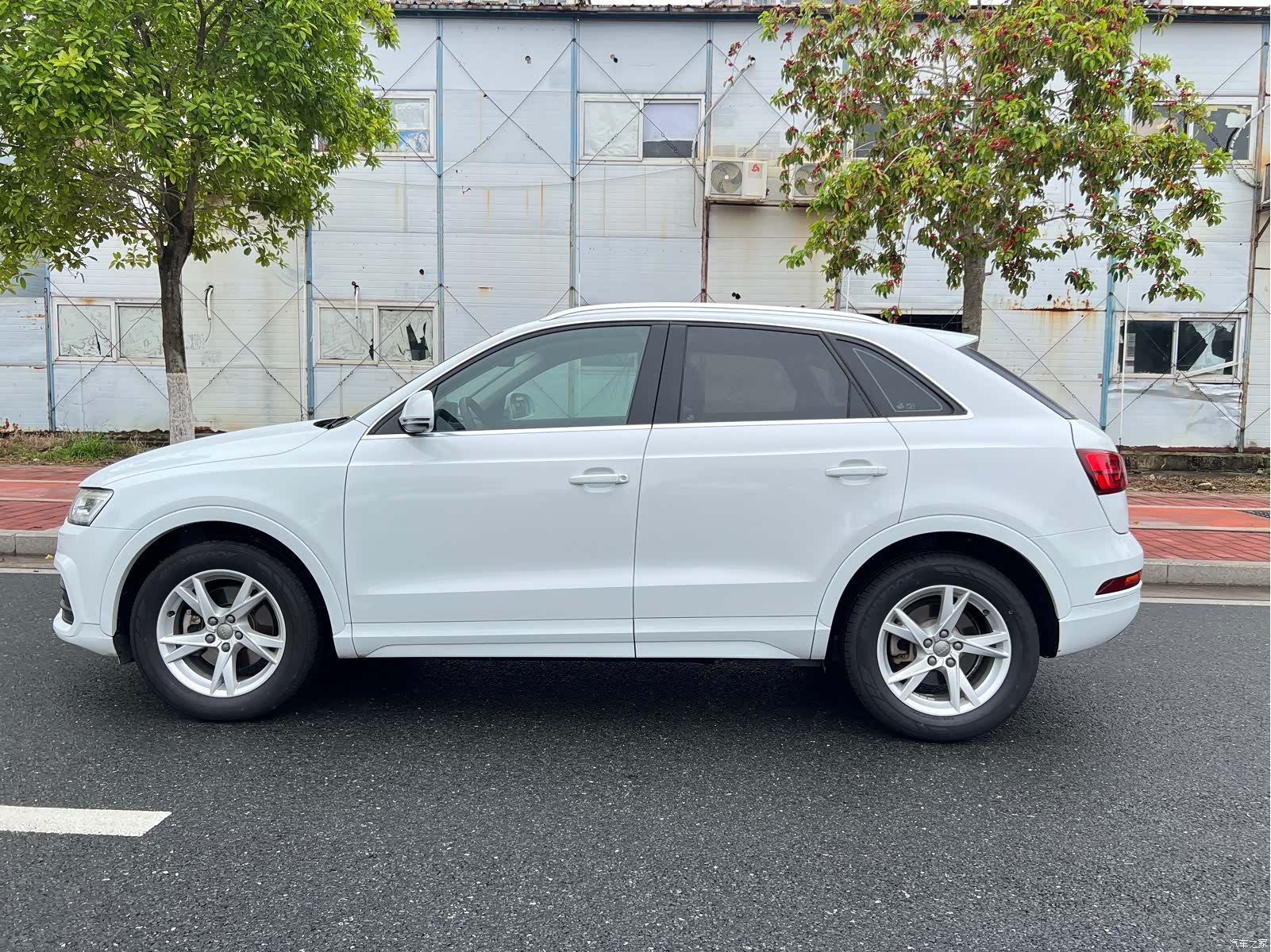 Audi Q3, 2019 8