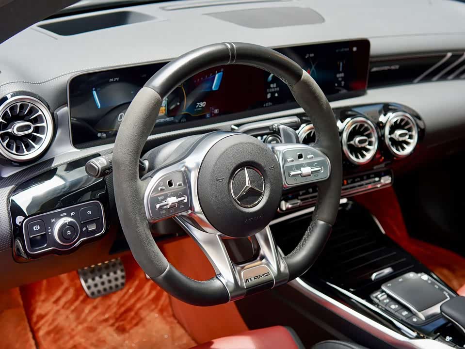 Mercedes-Benz CLA AMG