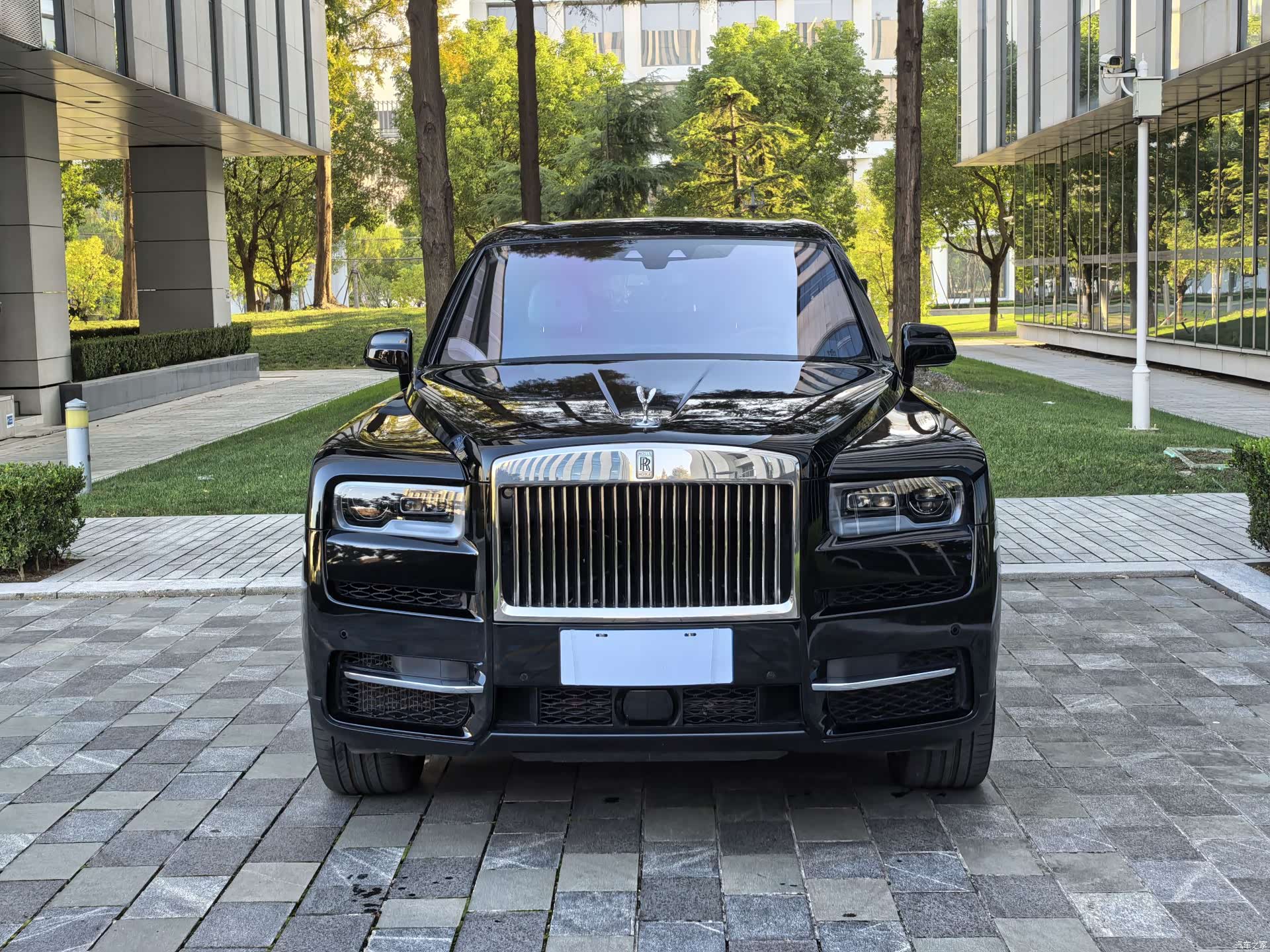 Rolls-Royce Cullinan, 2022 2