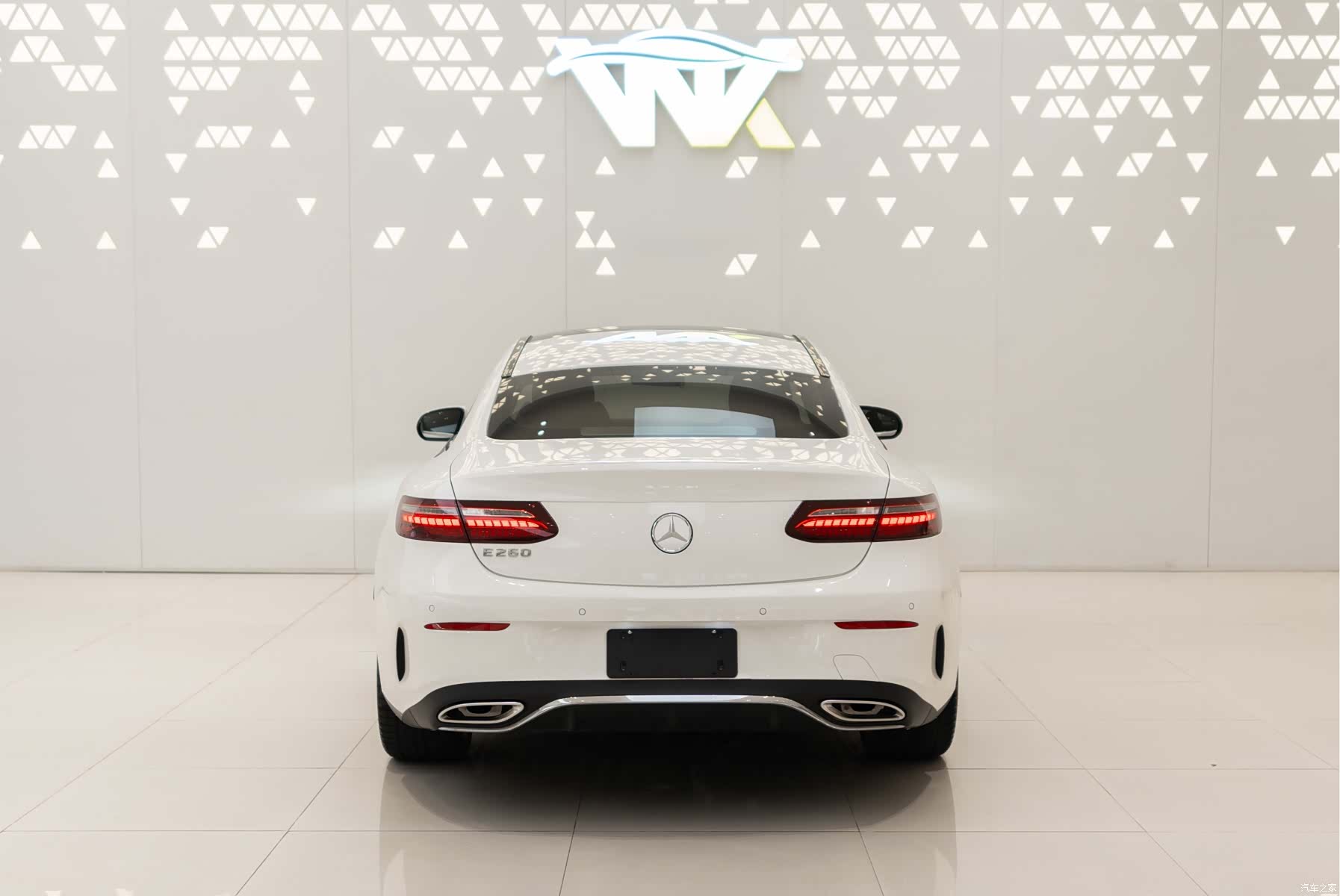 Mercedes-Benz E-Class, 2022 все фото