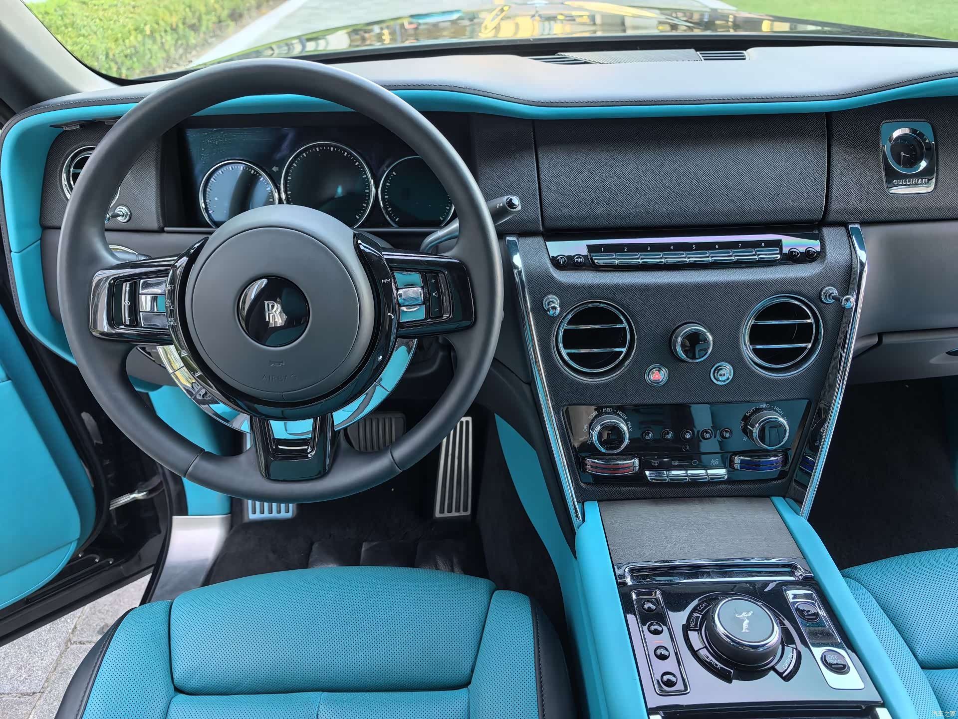 Rolls-Royce Cullinan, 2022 46