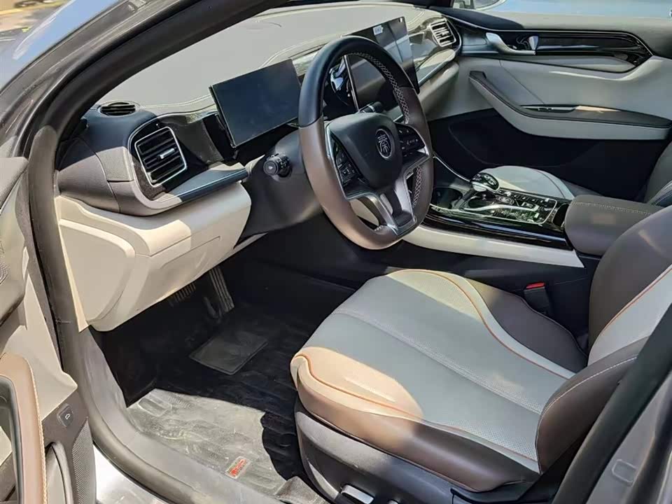 BYD Qin Yuan