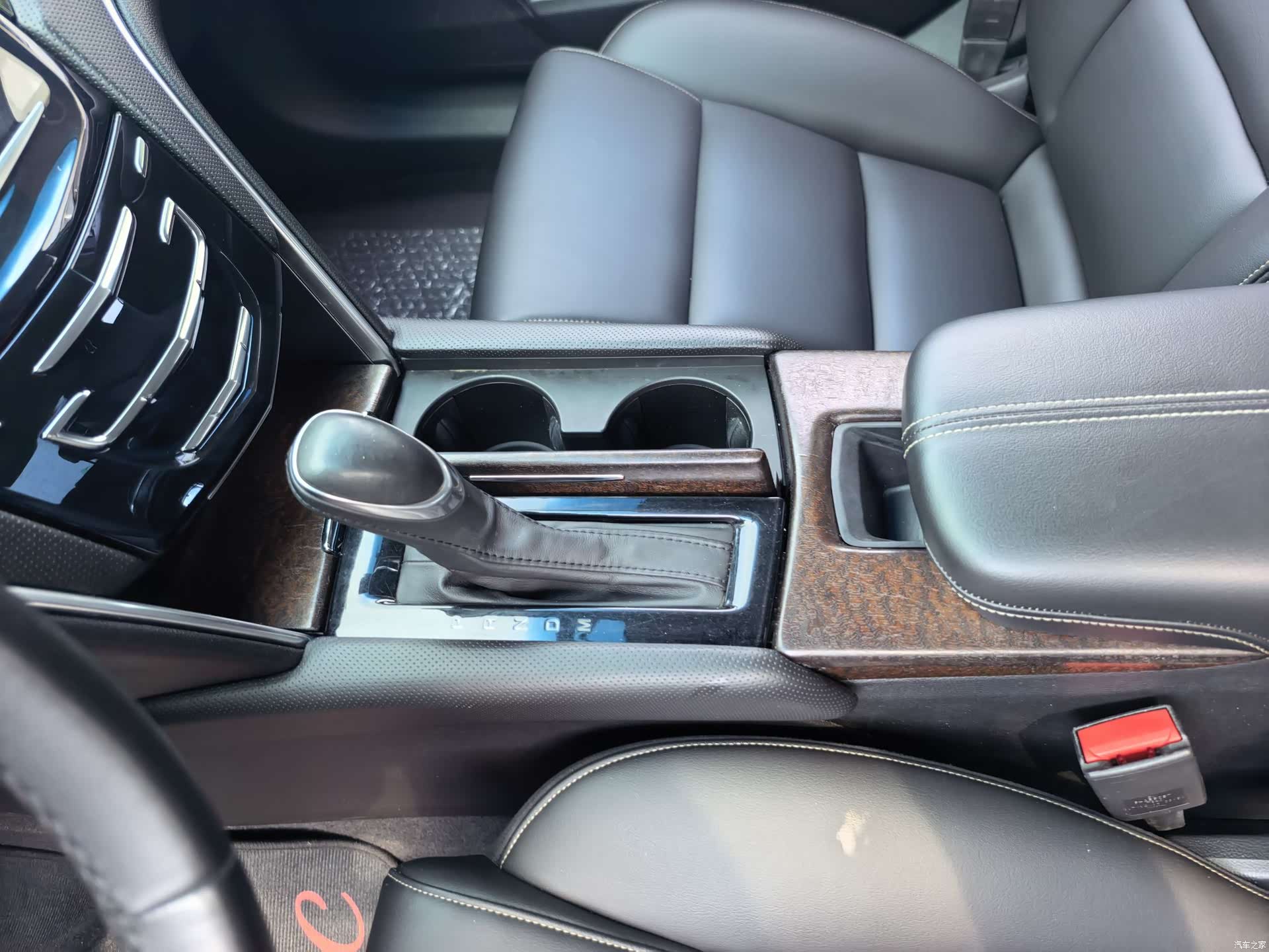 Cadillac XTS, 2018 12