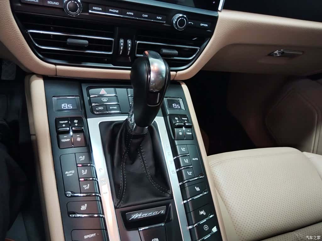 Porsche Macan, 2019 10