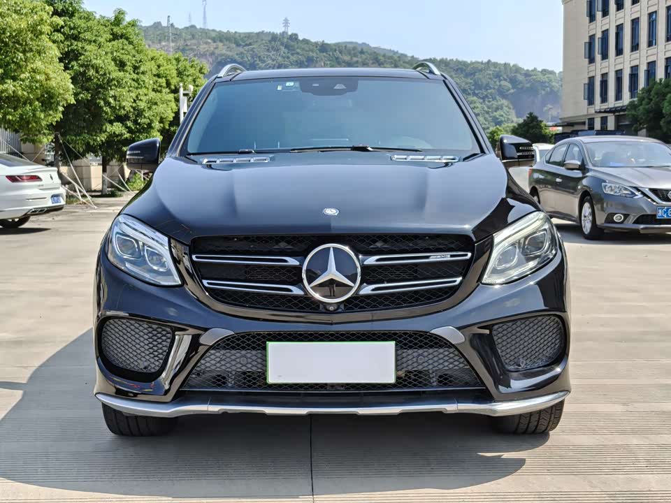 Mercedes-Benz GLE Mercedes-Benz GLE