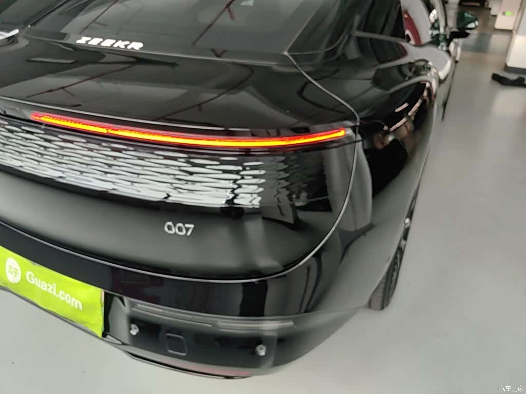 Zeekr 007, 2024 8