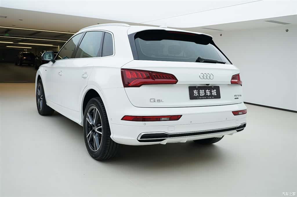 Audi Q5L, 2021 4