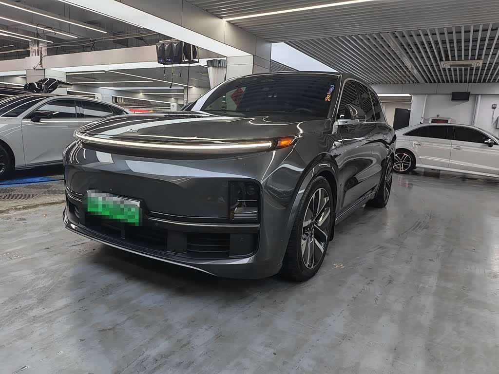 Li Auto L8