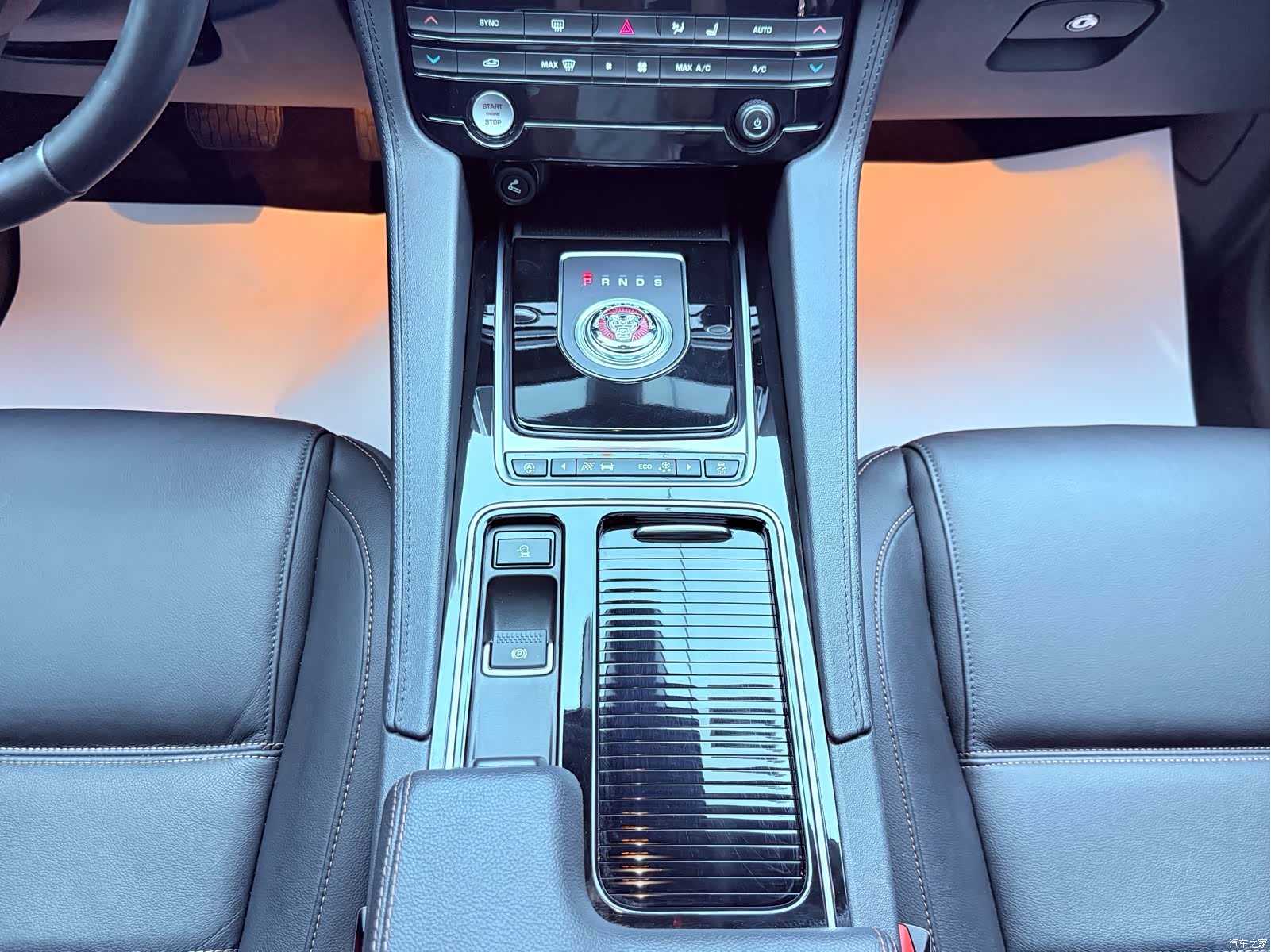 Jaguar F-PACE, 2021 18