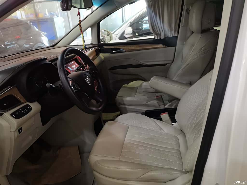 Buick GL8, 2019 15