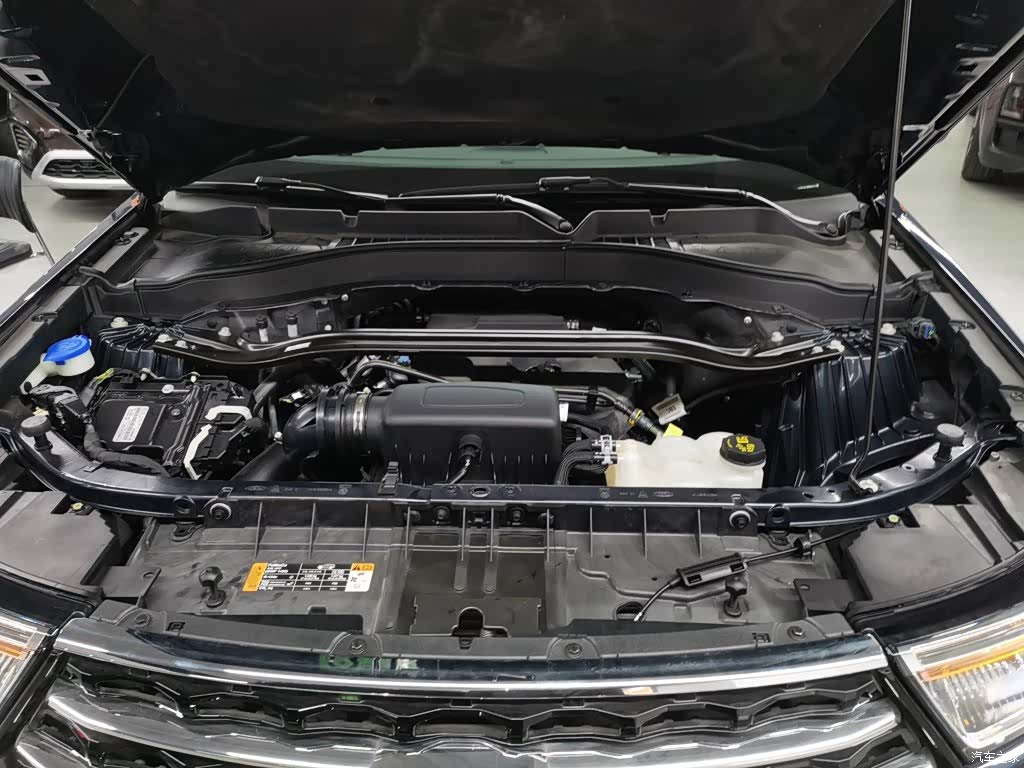 Ford Explorer, 2021 16