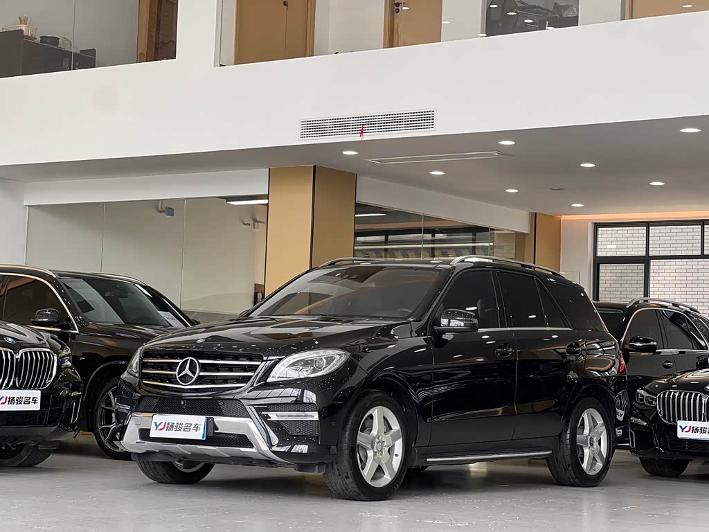 Mercedes-Benz M