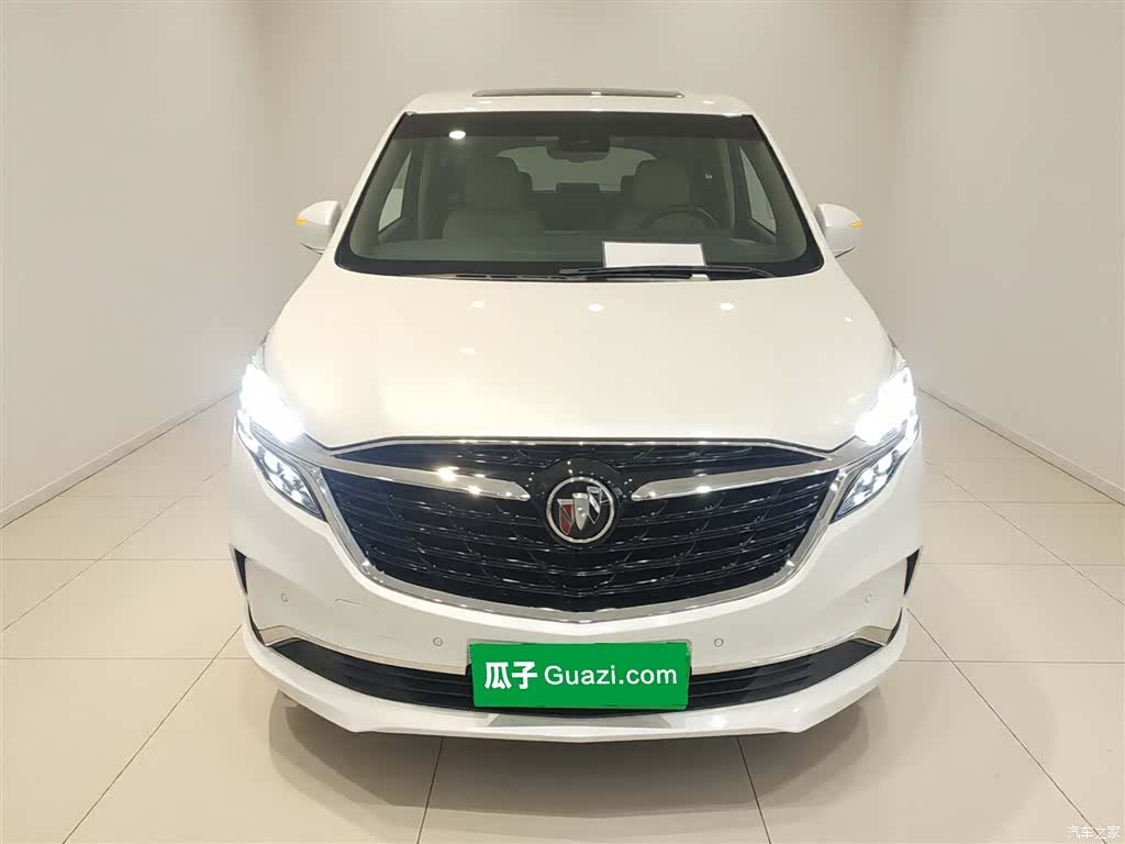 Buick GL8, 2021 3