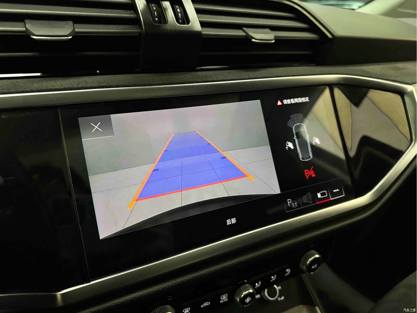 Audi Q3, 2022 16