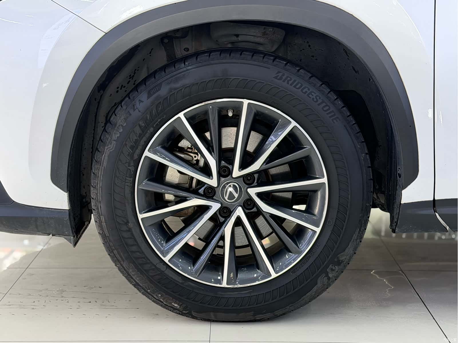 Lexus NX, 2022 9