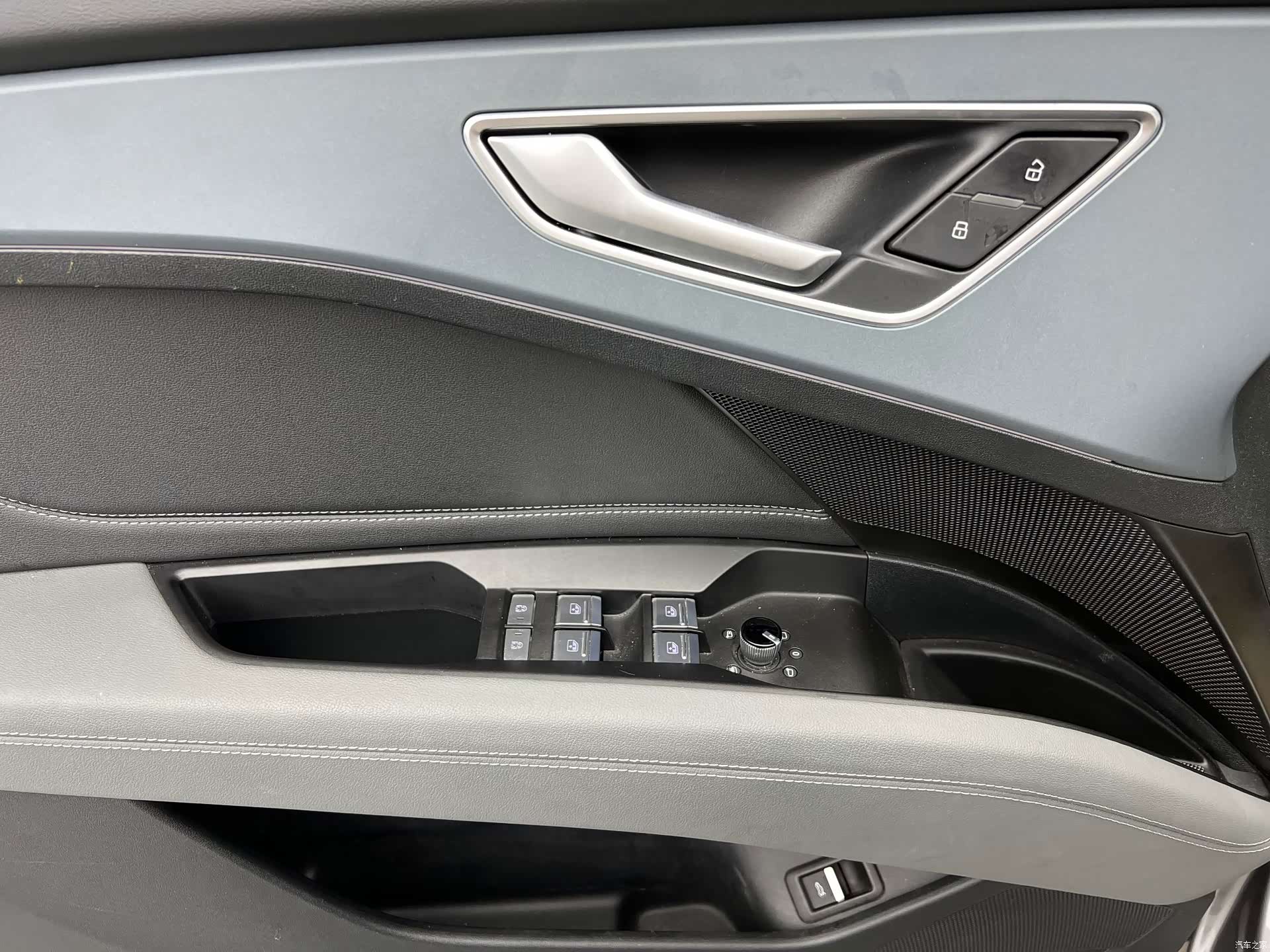 Audi Q5 e-tron, 2022 все фото