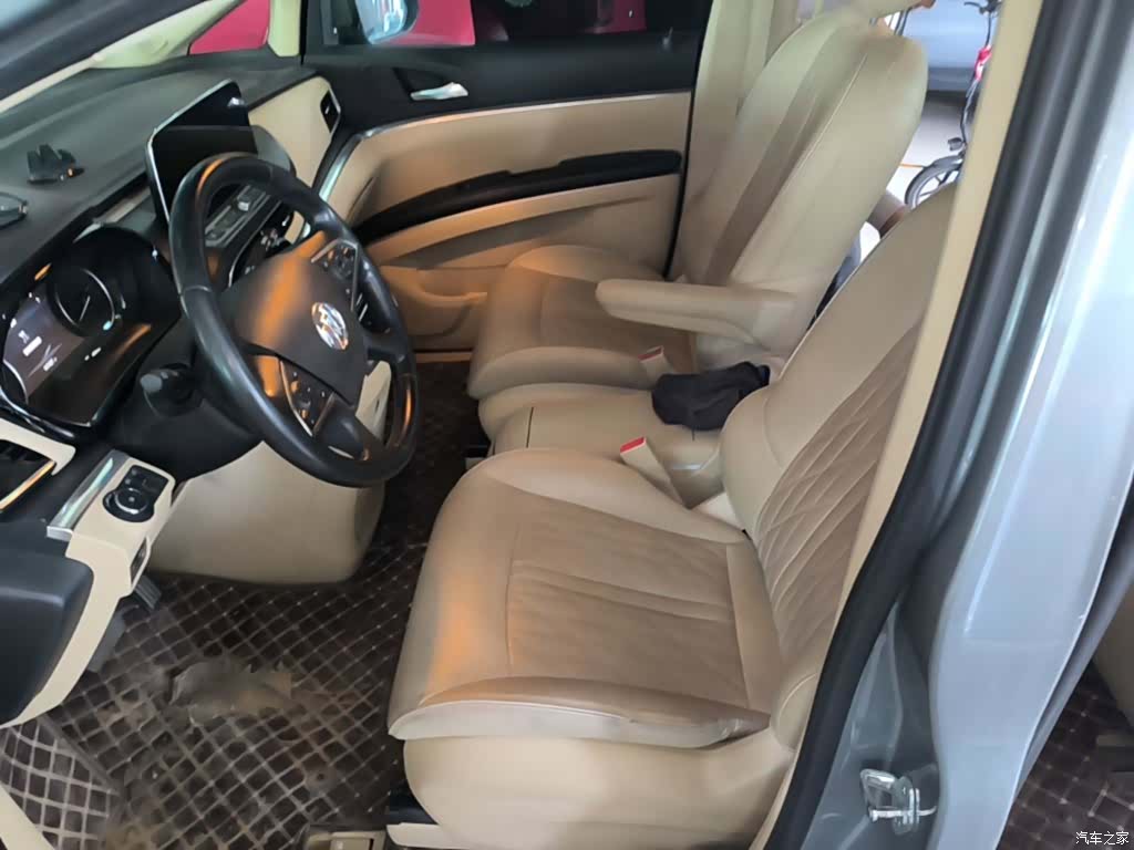 Buick GL8, 2023 11