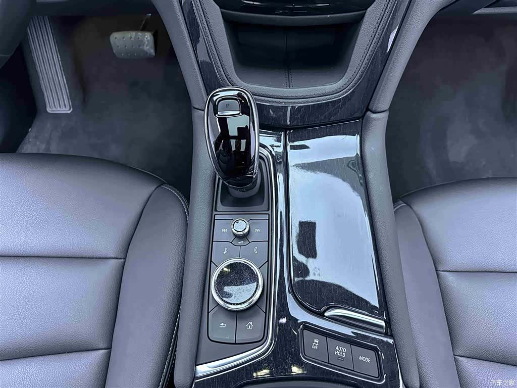 Cadillac XT5, 2022 13