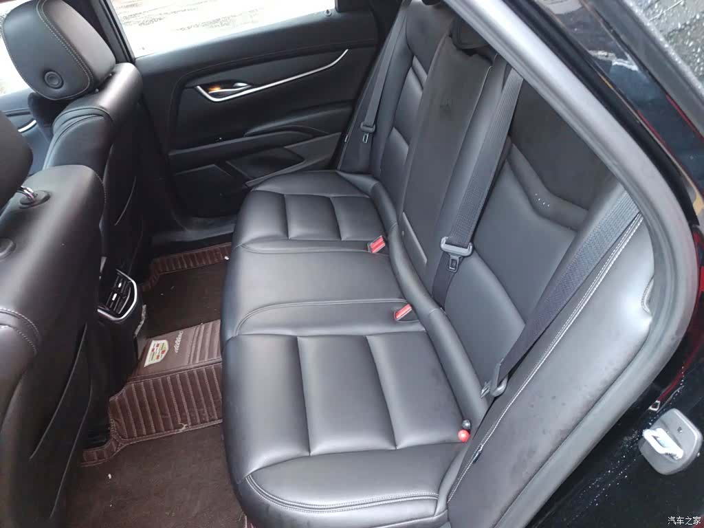 Cadillac XTS, 2019 13