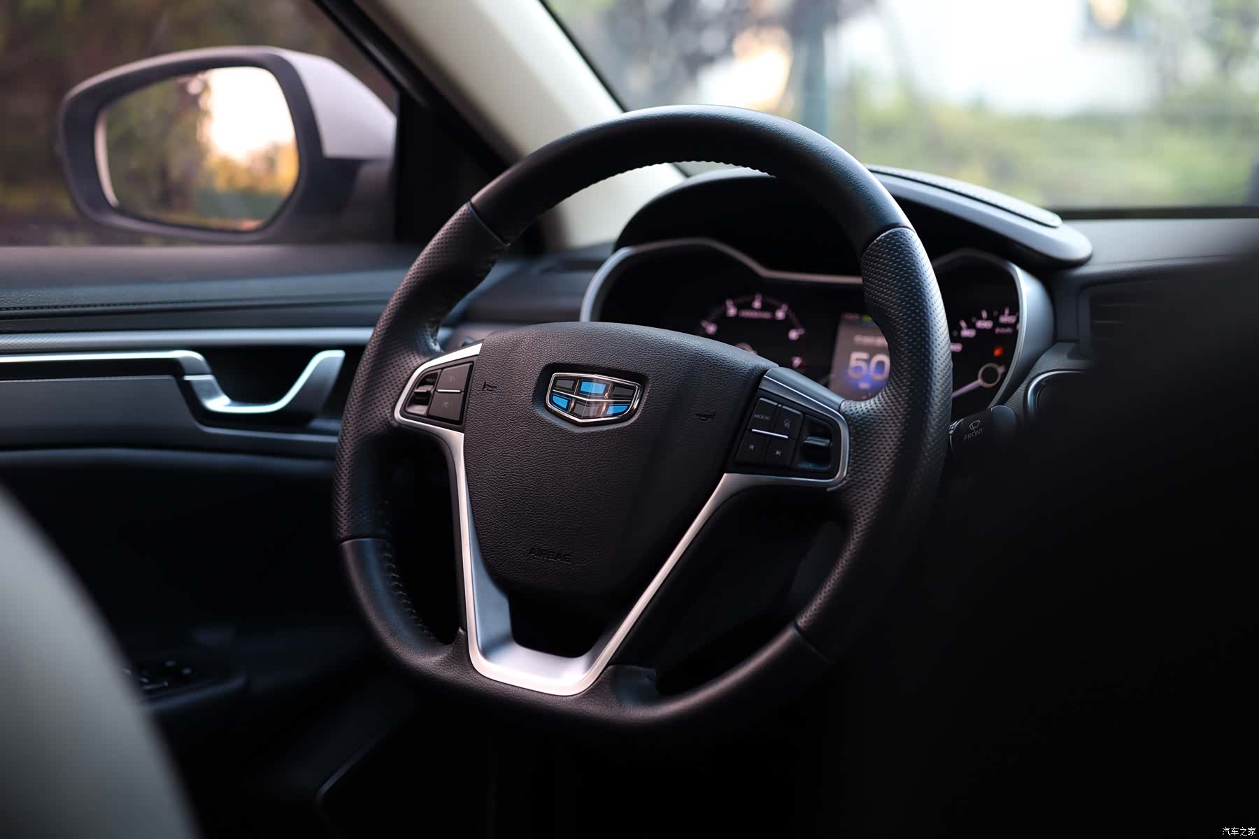 Geely Emgrand, 2019 22