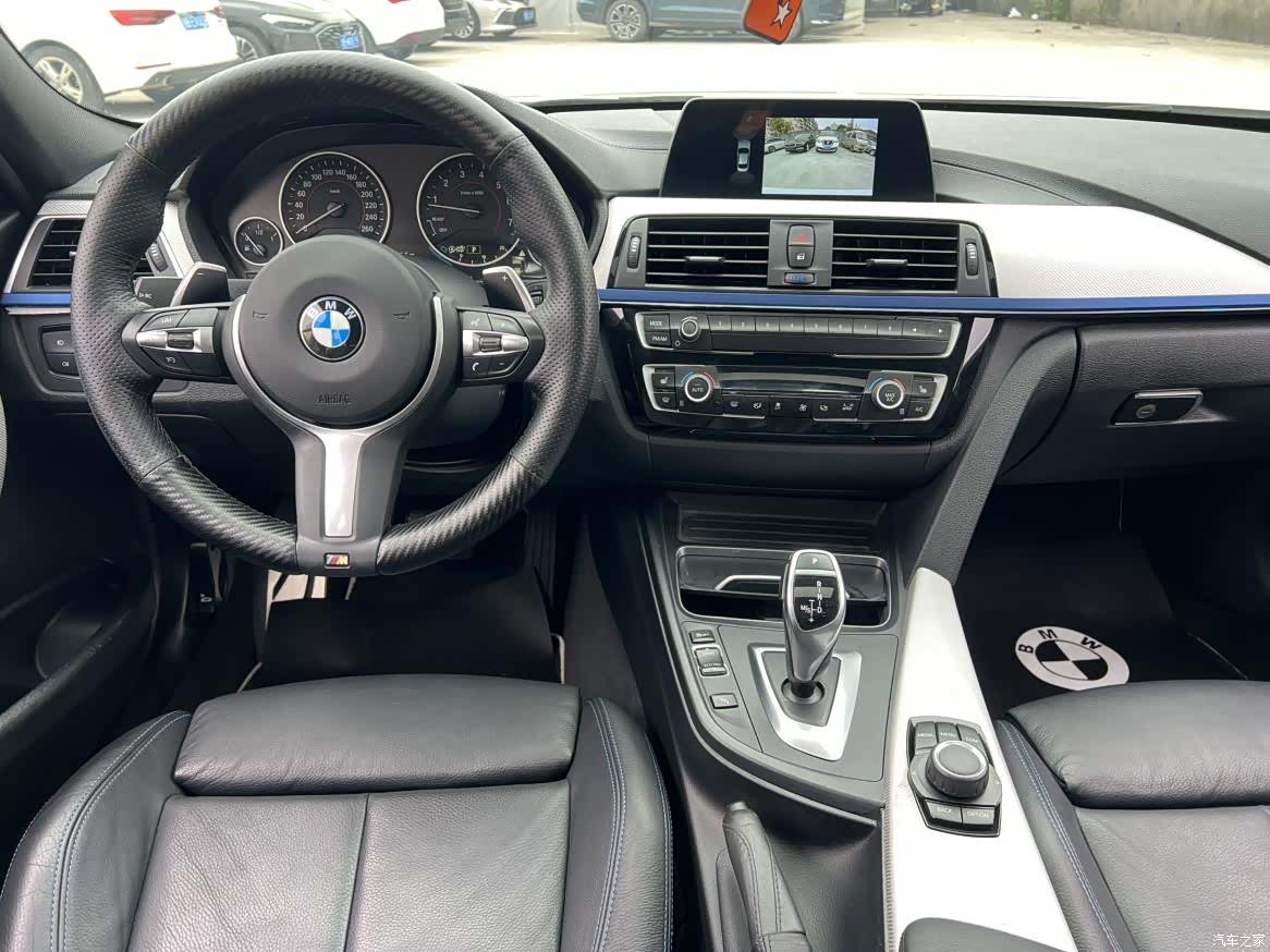 BMW 3 Series, 2018 все фото