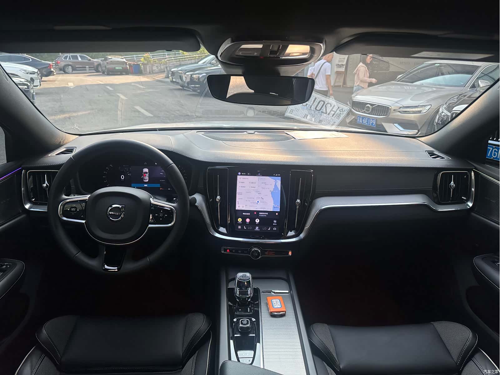 Volvo S60, 2023 10