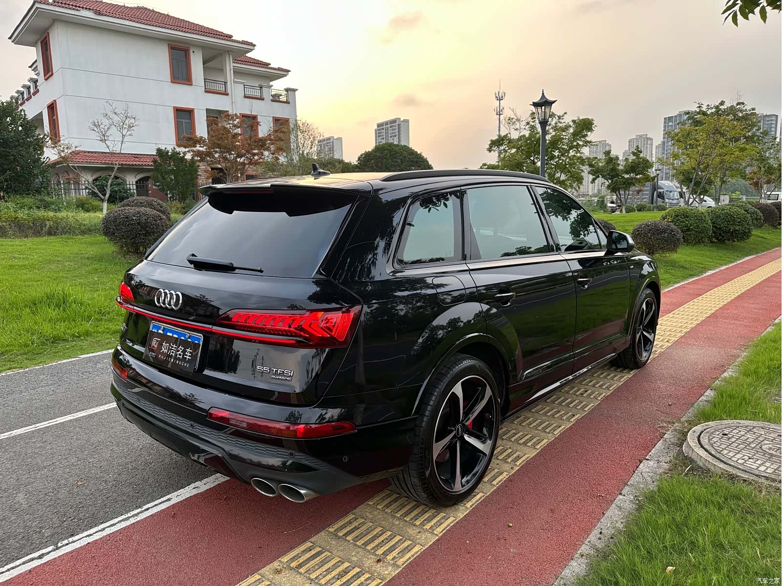 Audi Q7, 2021 4
