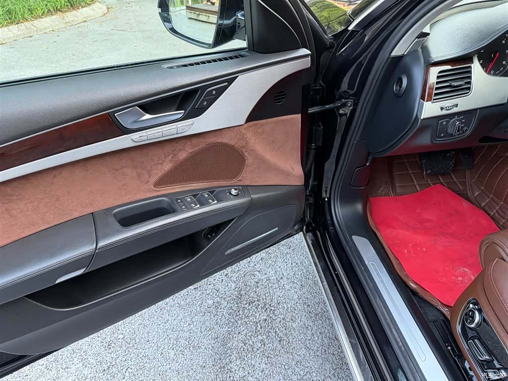 Audi A8L, 2013 23