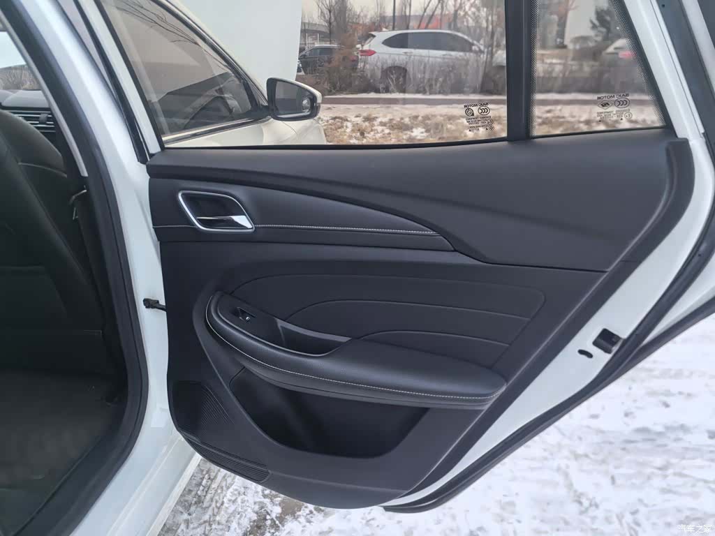 Roewe Ei5, 2019 19