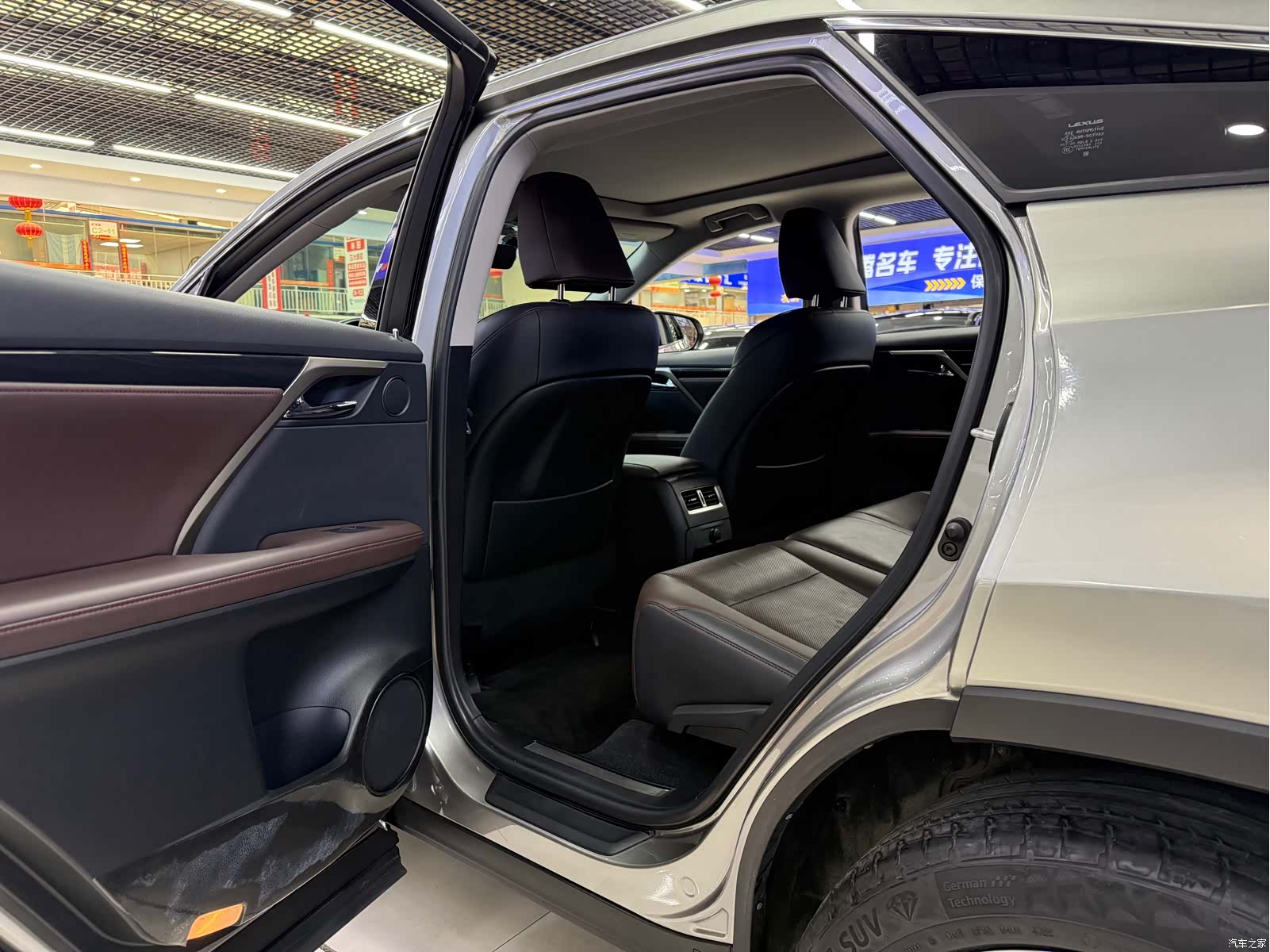 Lexus RX, 2018 9