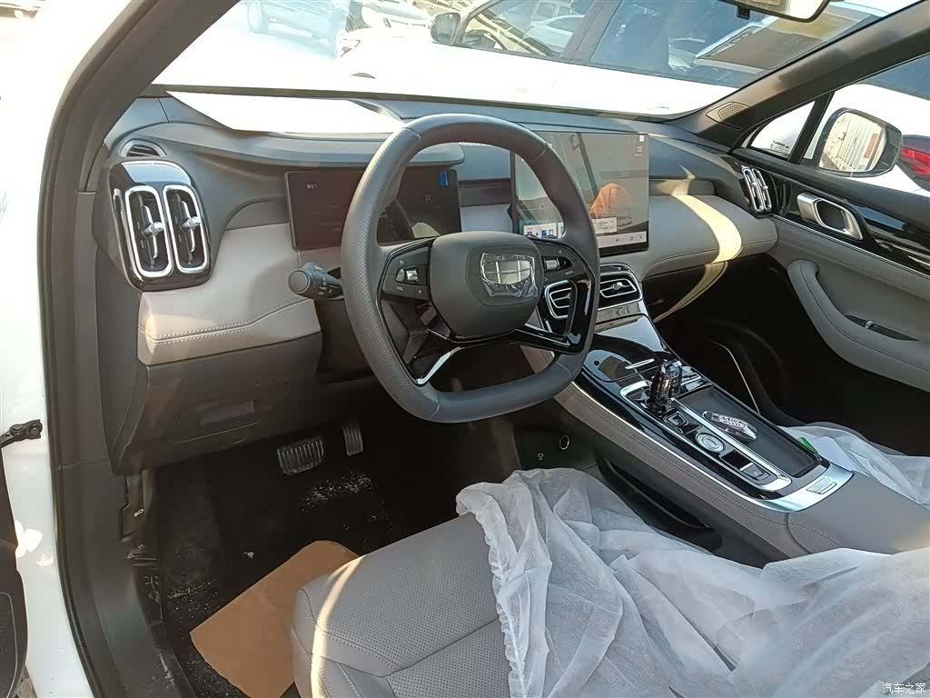 Geely Boyue, 2026 10