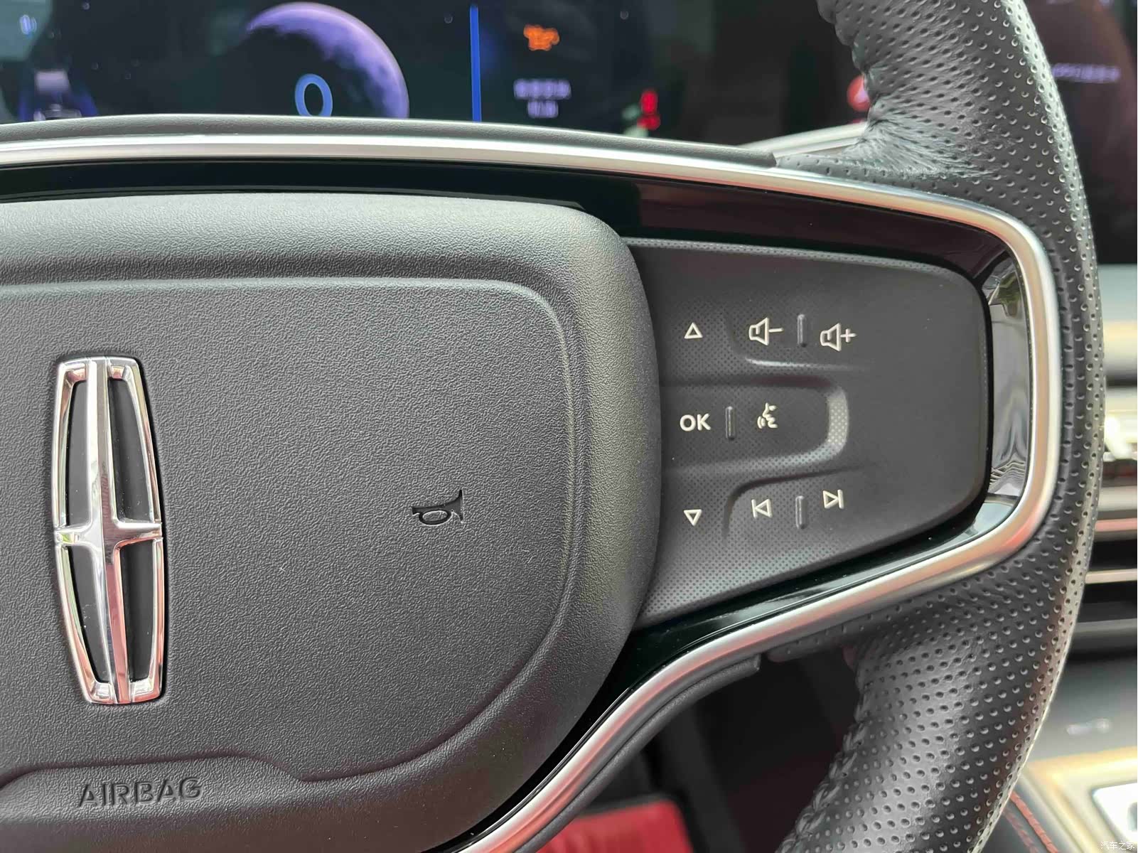Lincoln Z, 2023 16