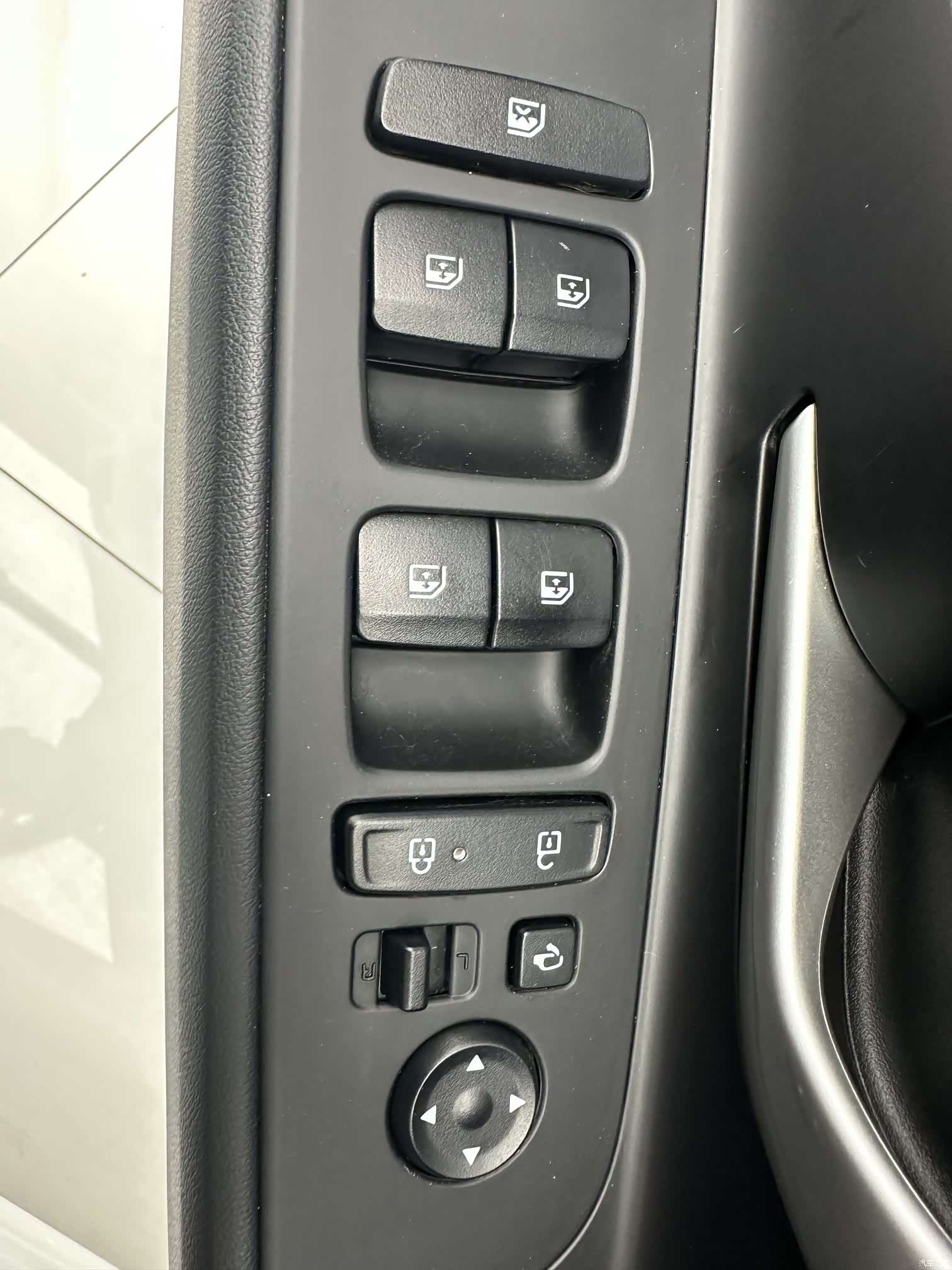 Hyundai Elantra, 2023 12