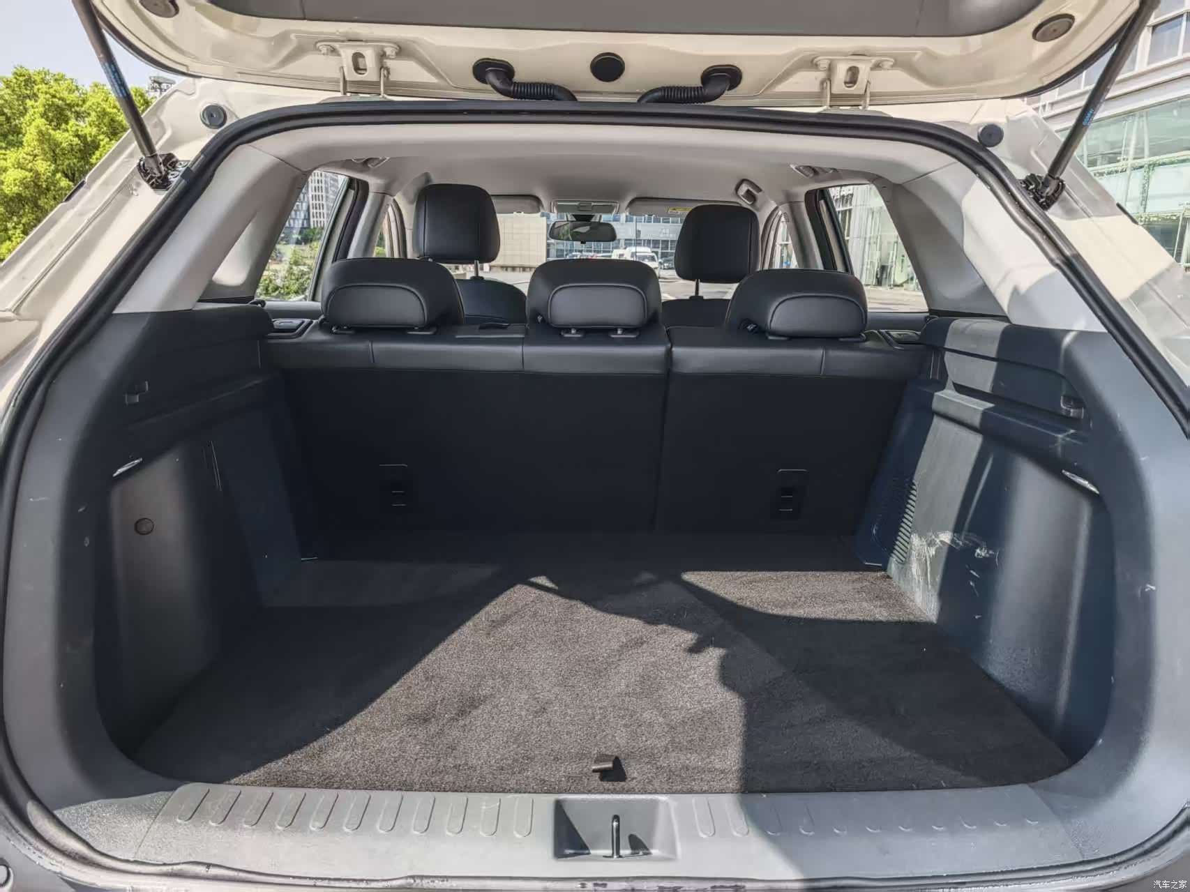 Wuling E6, 2025 10
