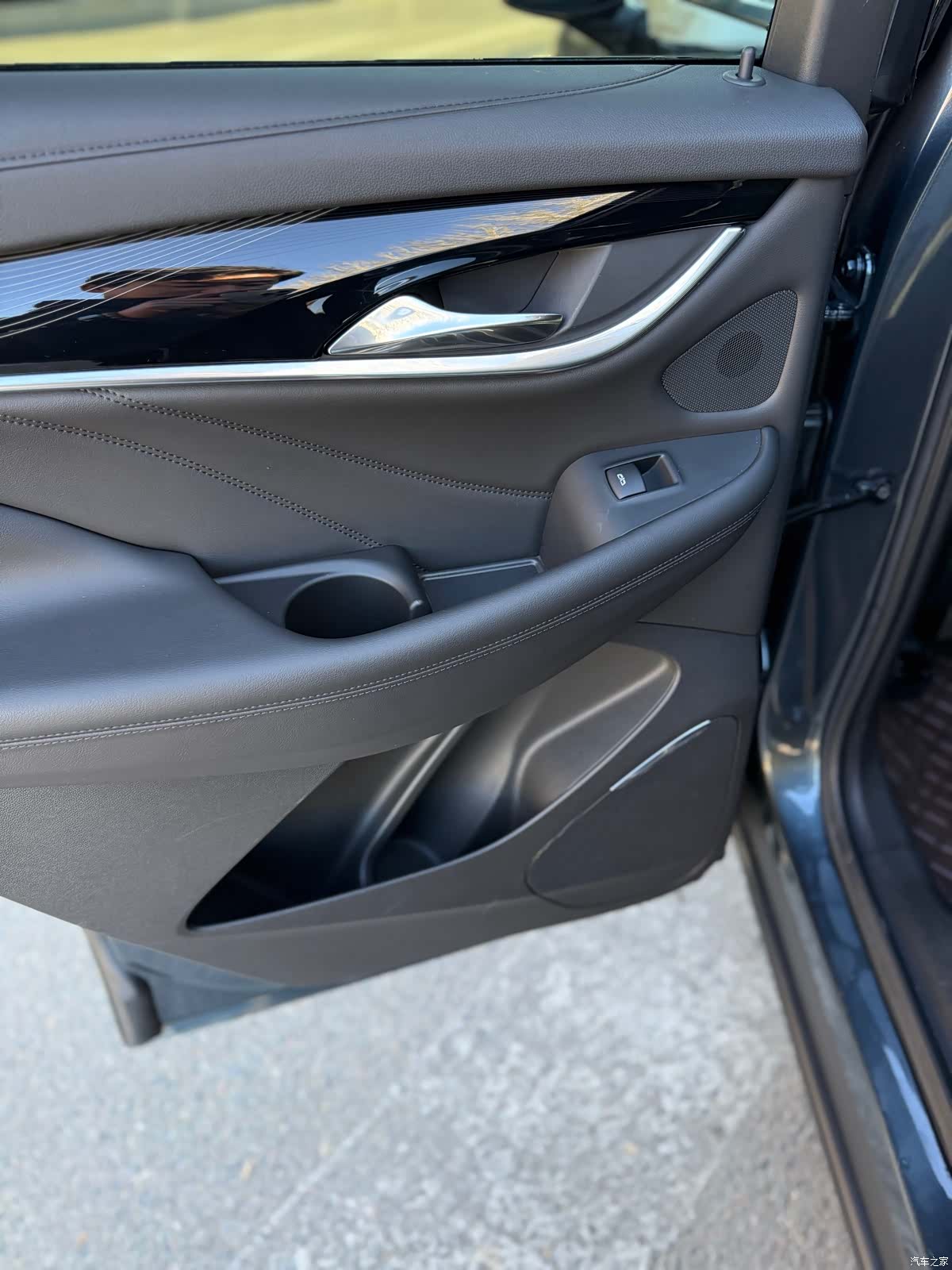 Buick Enclave, 2021 9