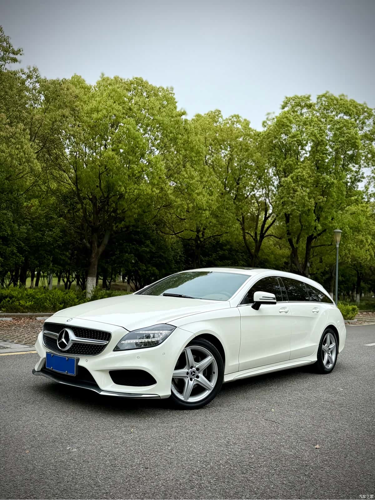 Mercedes-Benz CLS, 2016 1