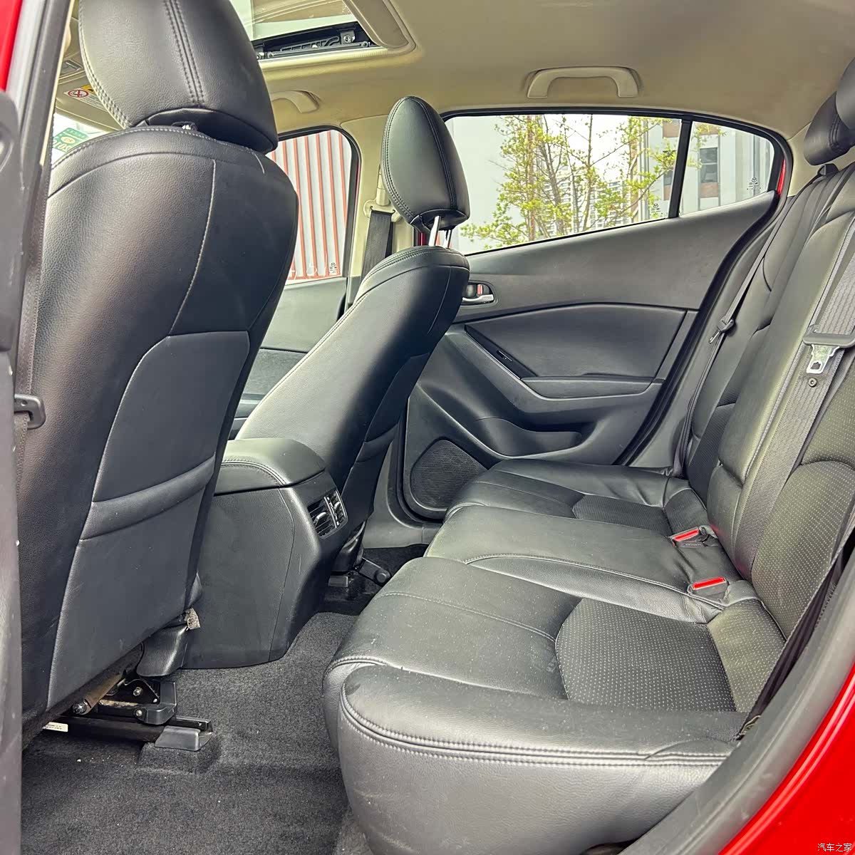 Mazda Mazda3, 2017 все фото