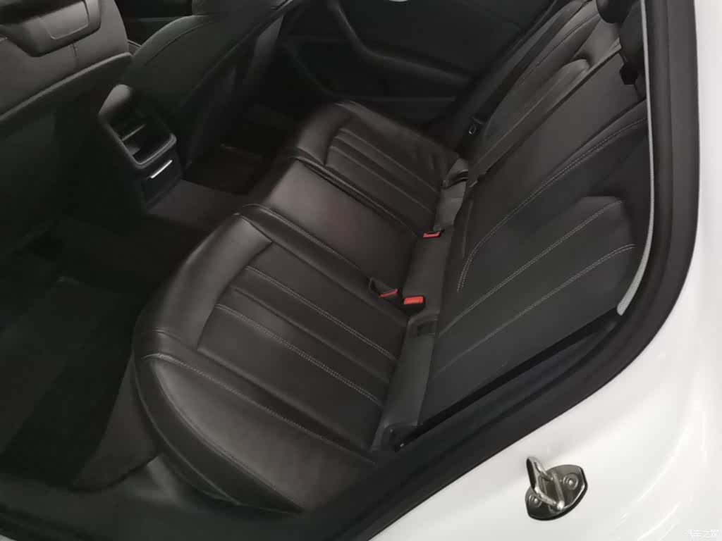 Audi A4L, 2024 17