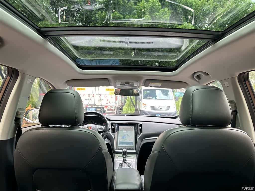 Roewe RX5, 2018 12