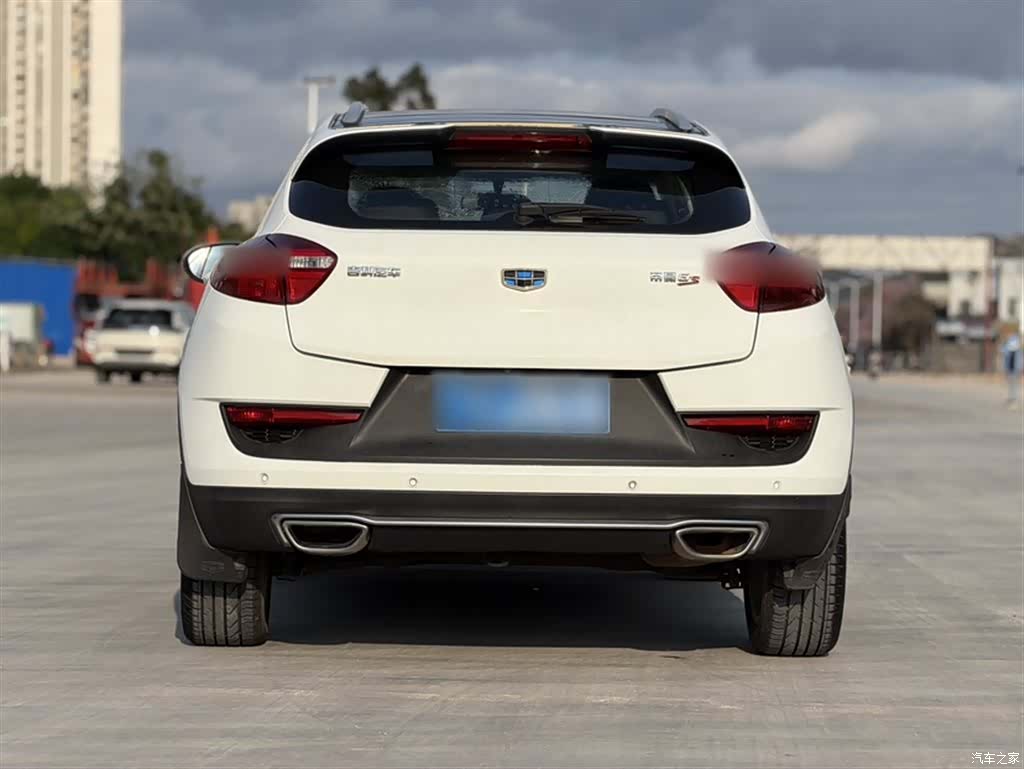 Geely Emgrand, 2017 11