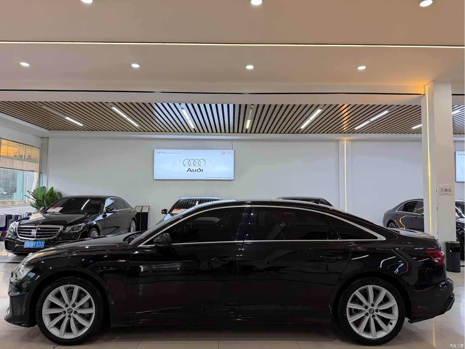 Audi A6L, 2021 4