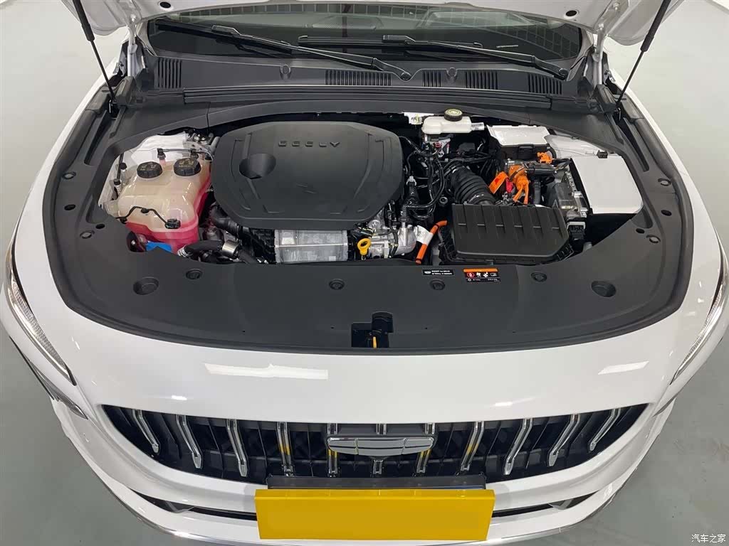 Geely Preface, 2025 15