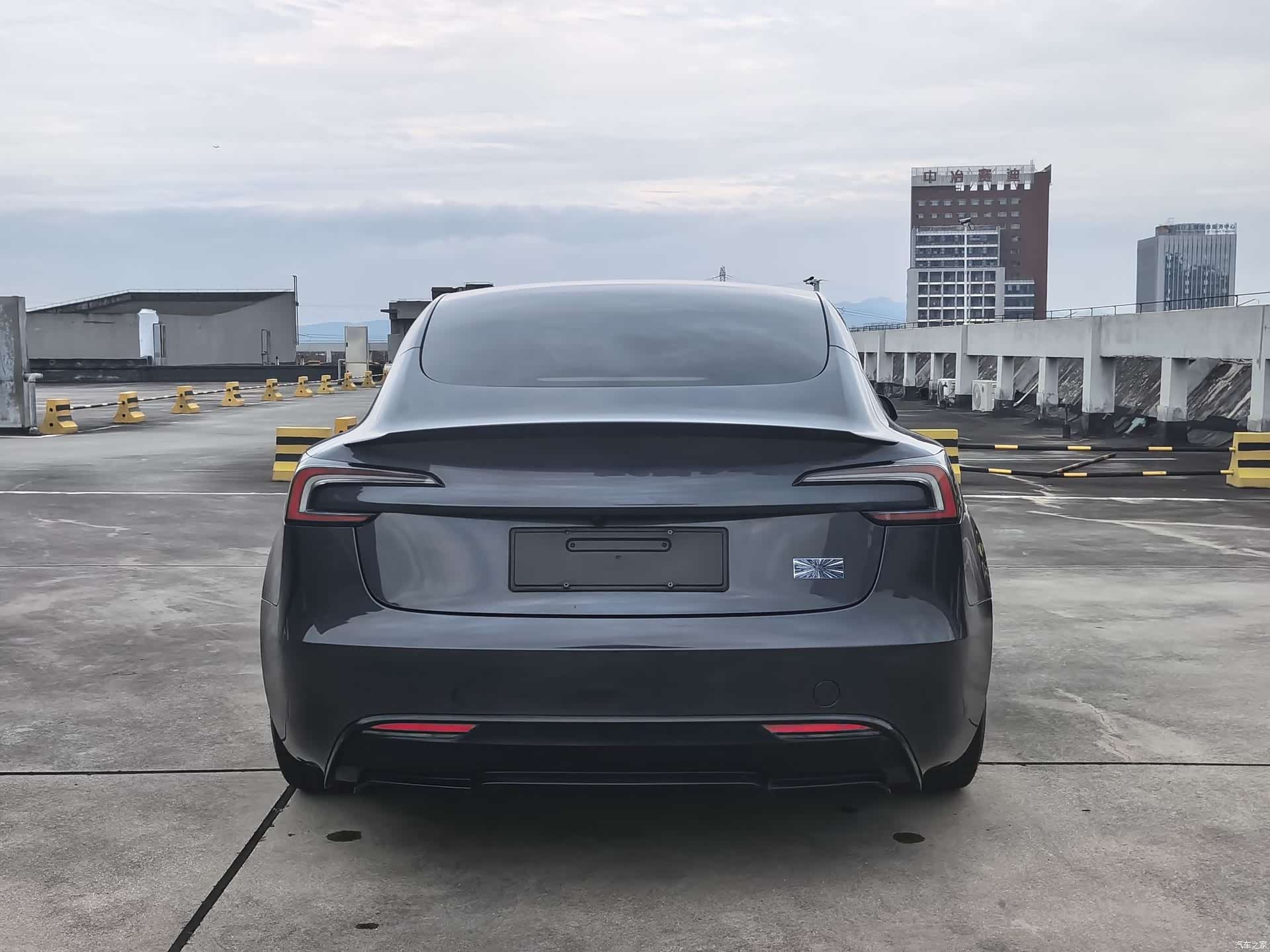 Tesla Model 3, 2024 все фото